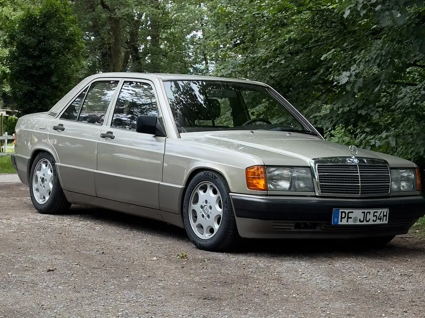Mercedes-Benz 190 190 D Silber - 2
