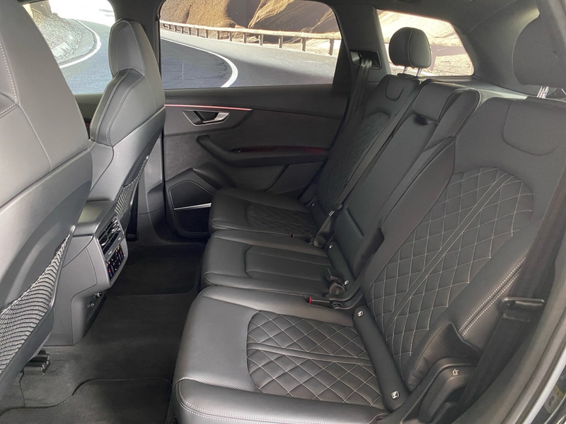 Audi Q7 50 TDI quattro S line PANO+HUD+STHZG+AHK+360° — photo 6
