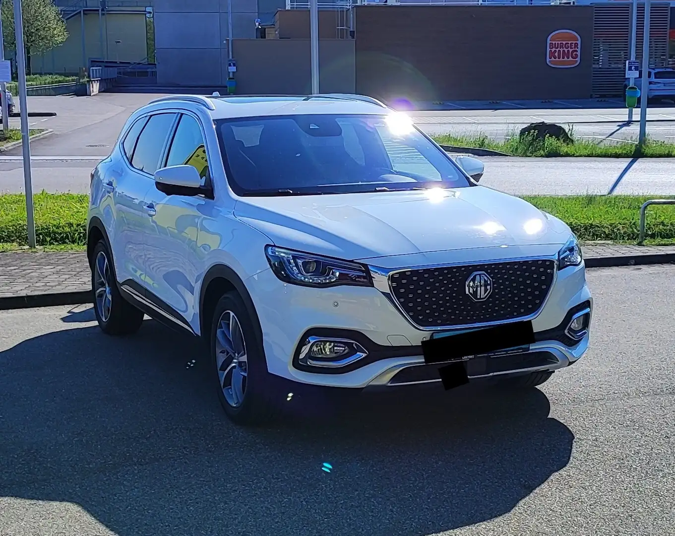 MG EHS 1,5T GDI PHEV Luxury Aut. - 2