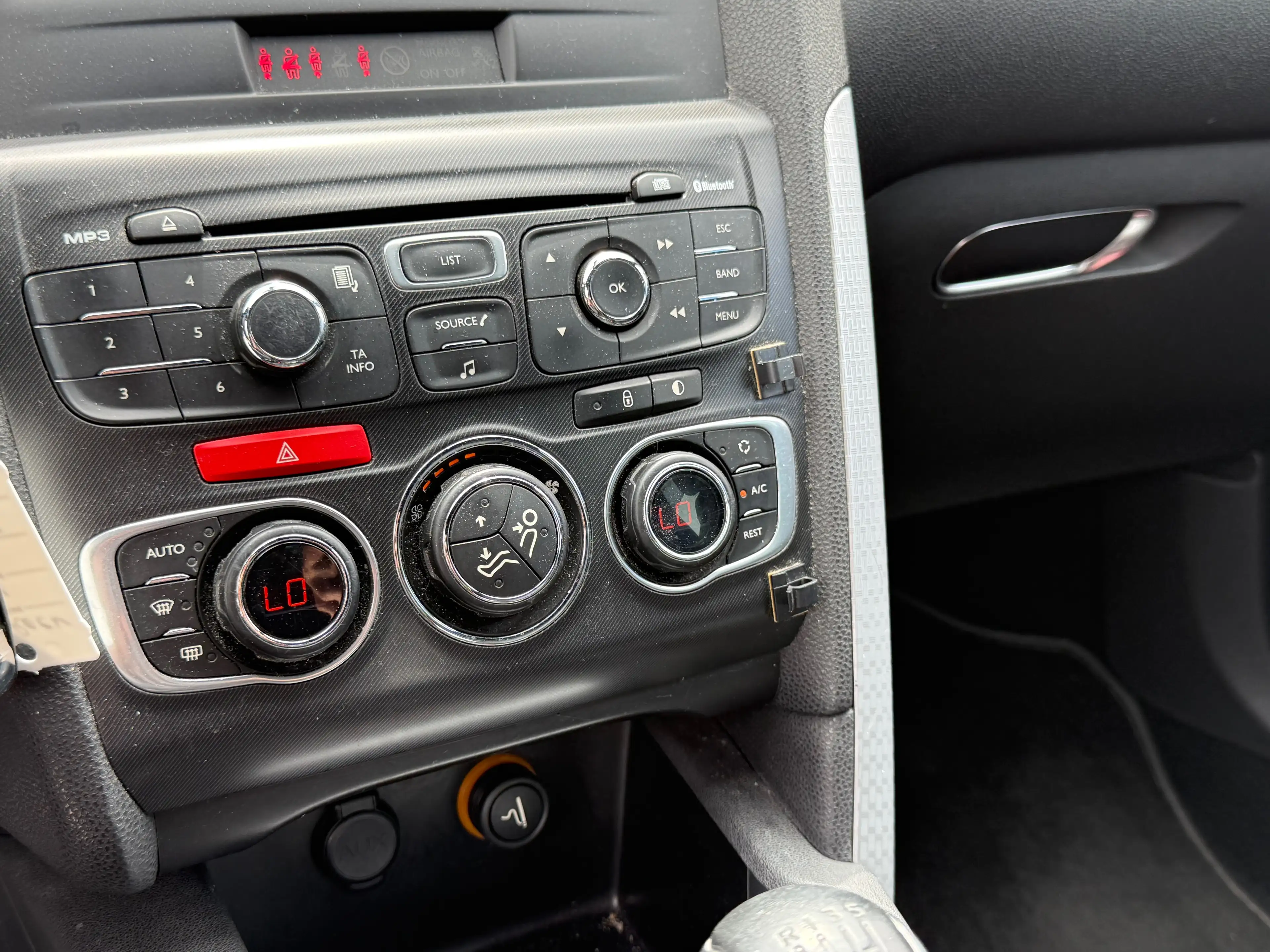 Citroen DS4 DS4 1.6 e-HDi*Garantie*Carnet Complet* — photo 11