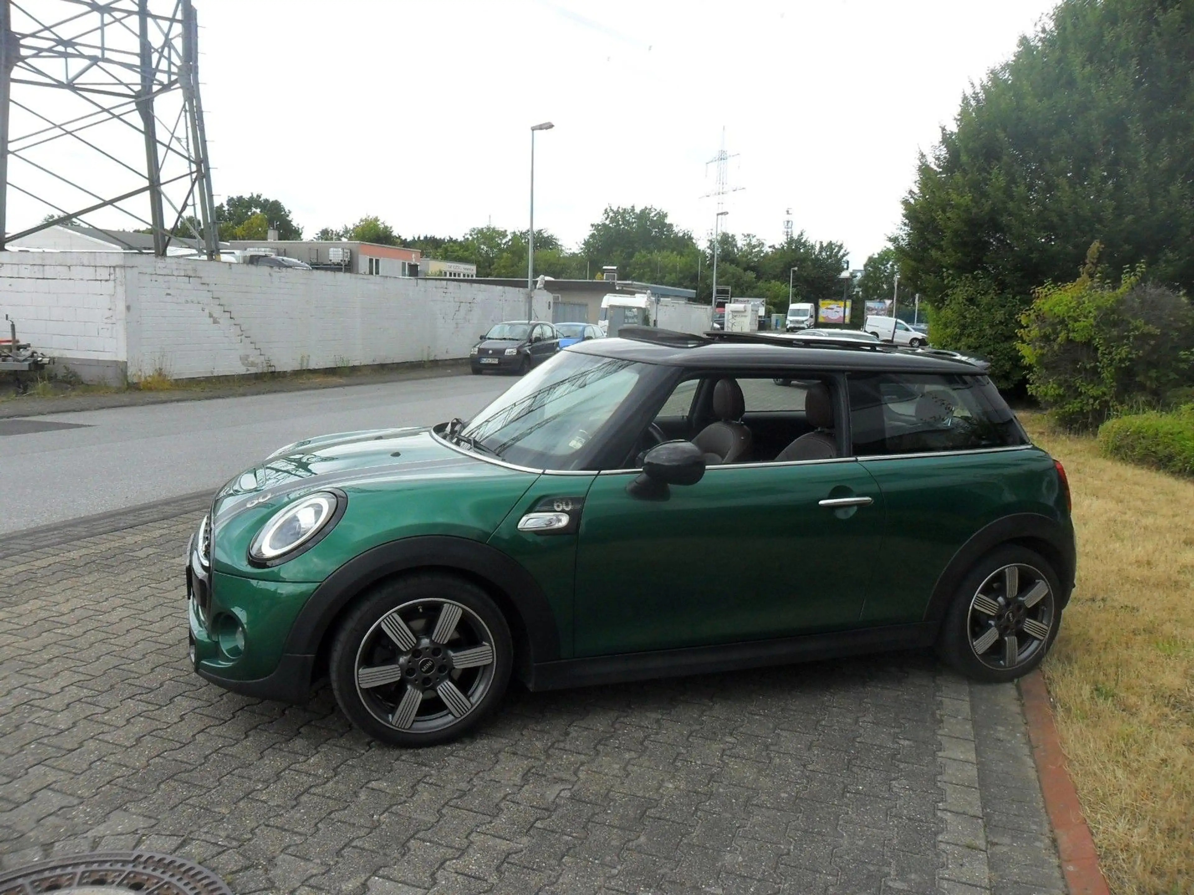MINI Cooper SD 60 Years*Aut*Leder*Navi*P.Dach*LED*Alu — photo 9