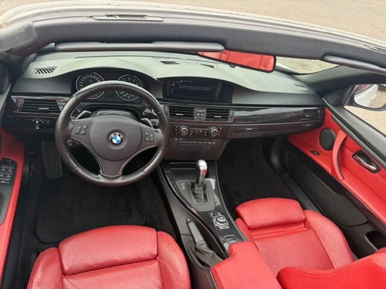 BMW 3 Series photo BMW 3 Series