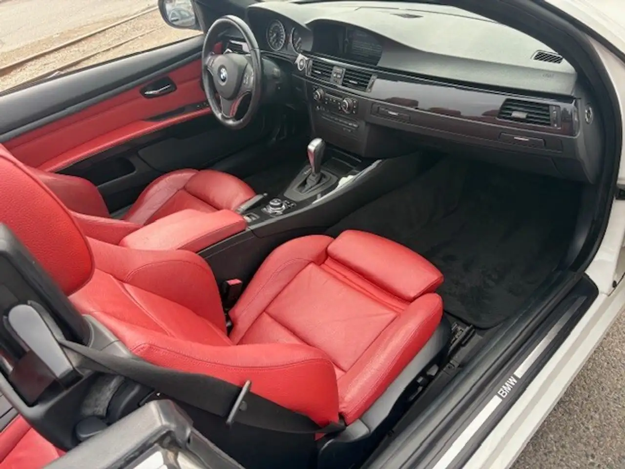 BMW 3 Series photo BMW 3 Series