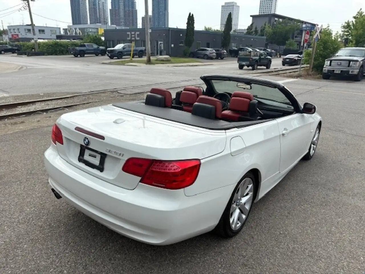 BMW 3 Series photo BMW 3 Series