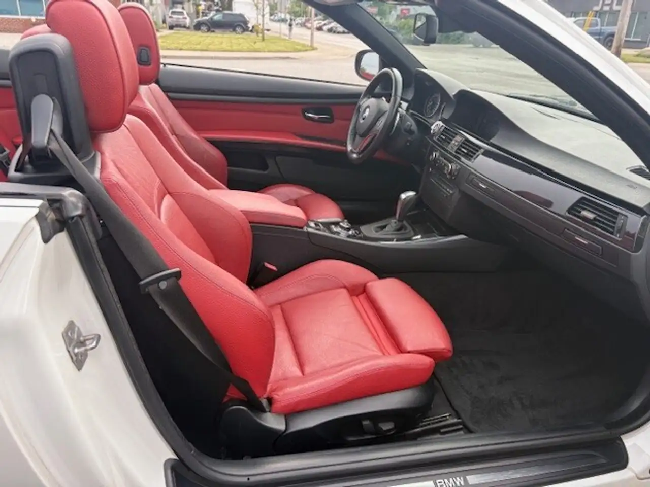 BMW 3 Series photo BMW 3 Series