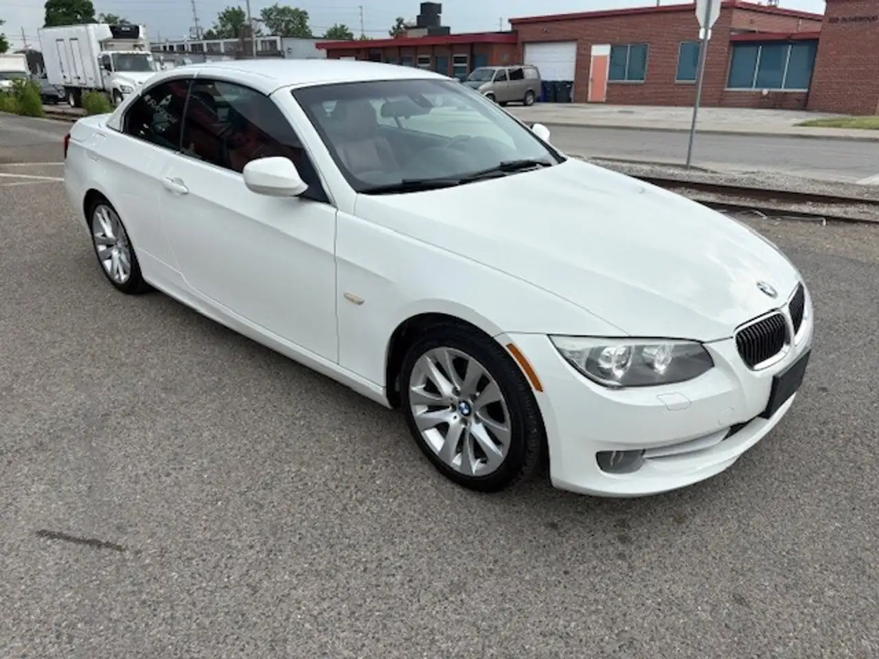 BMW 3 Series photo BMW 3 Series