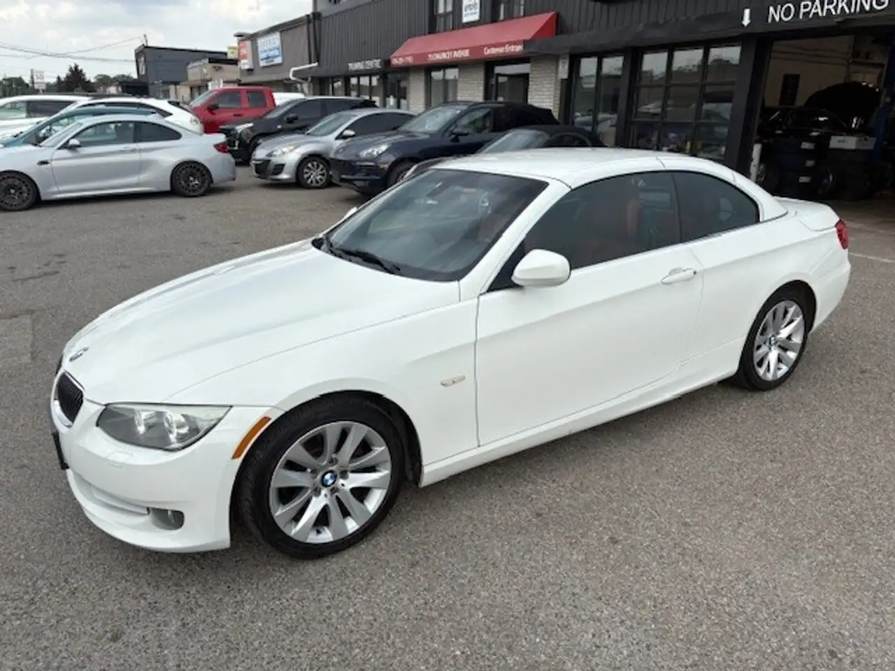 BMW 3 Series photo BMW 3 Series