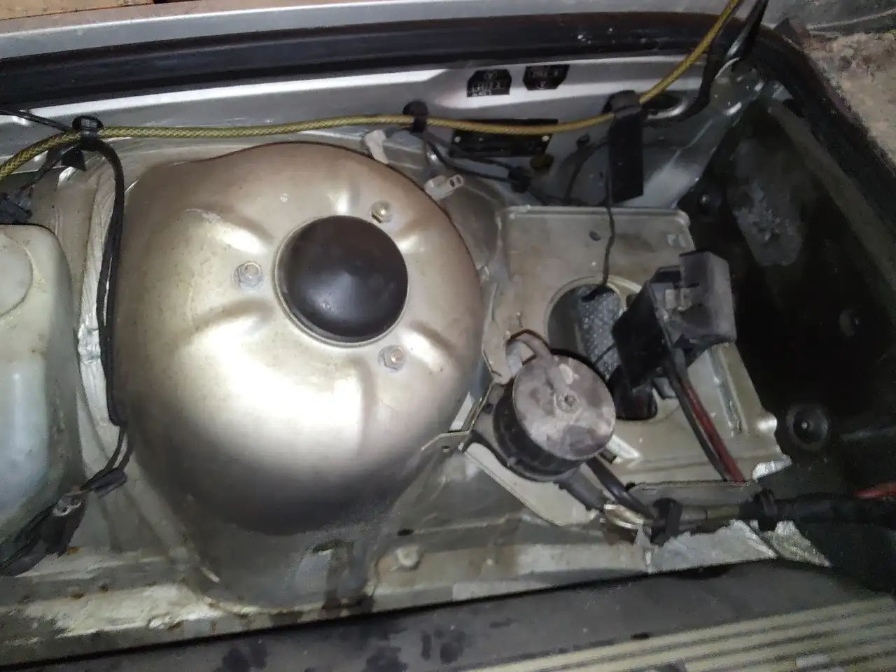BMW 325i, foto 9