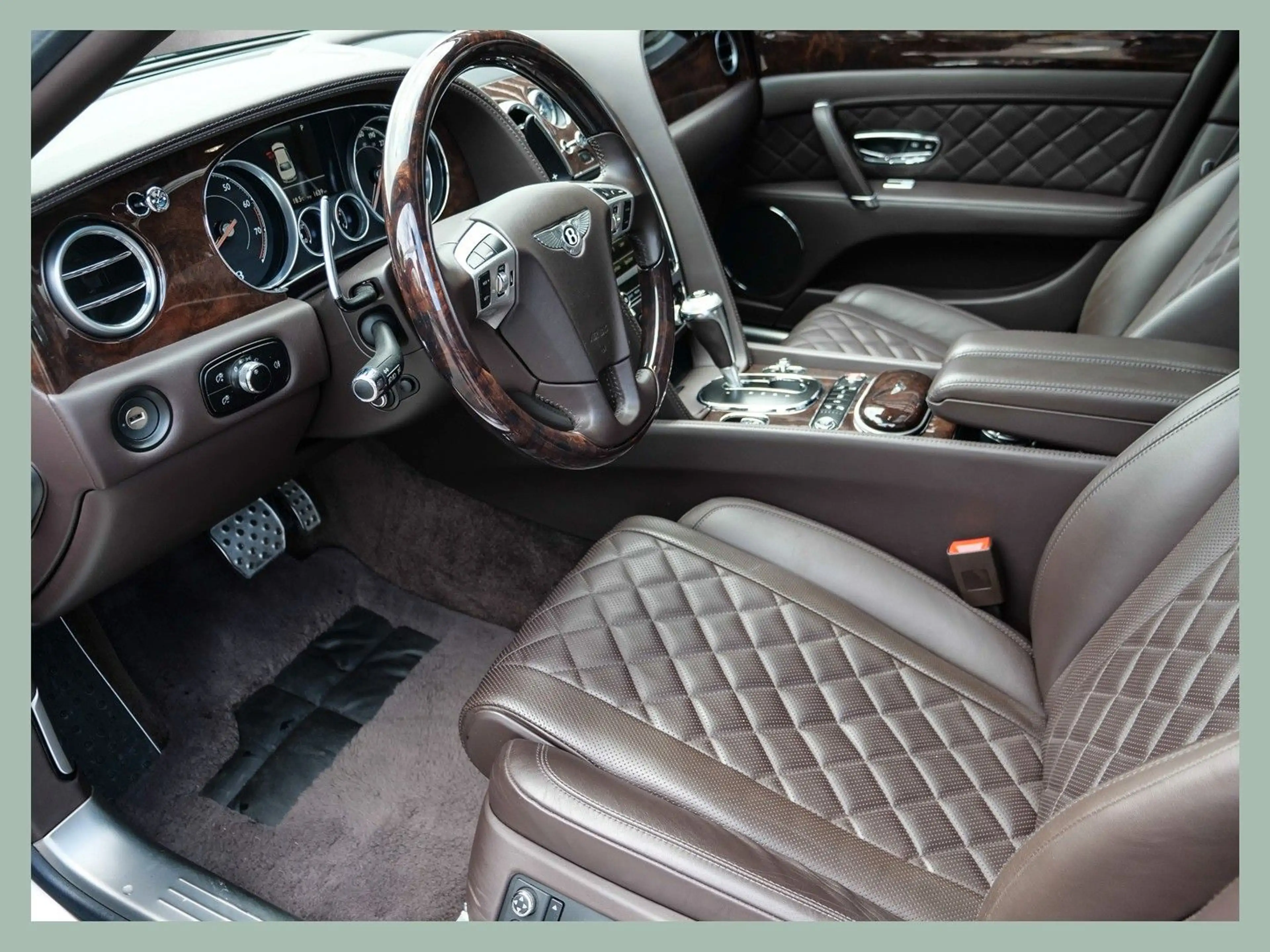 Bentley Flying Spur W12 // BENTLEY DÜSSELDORF — photo 9