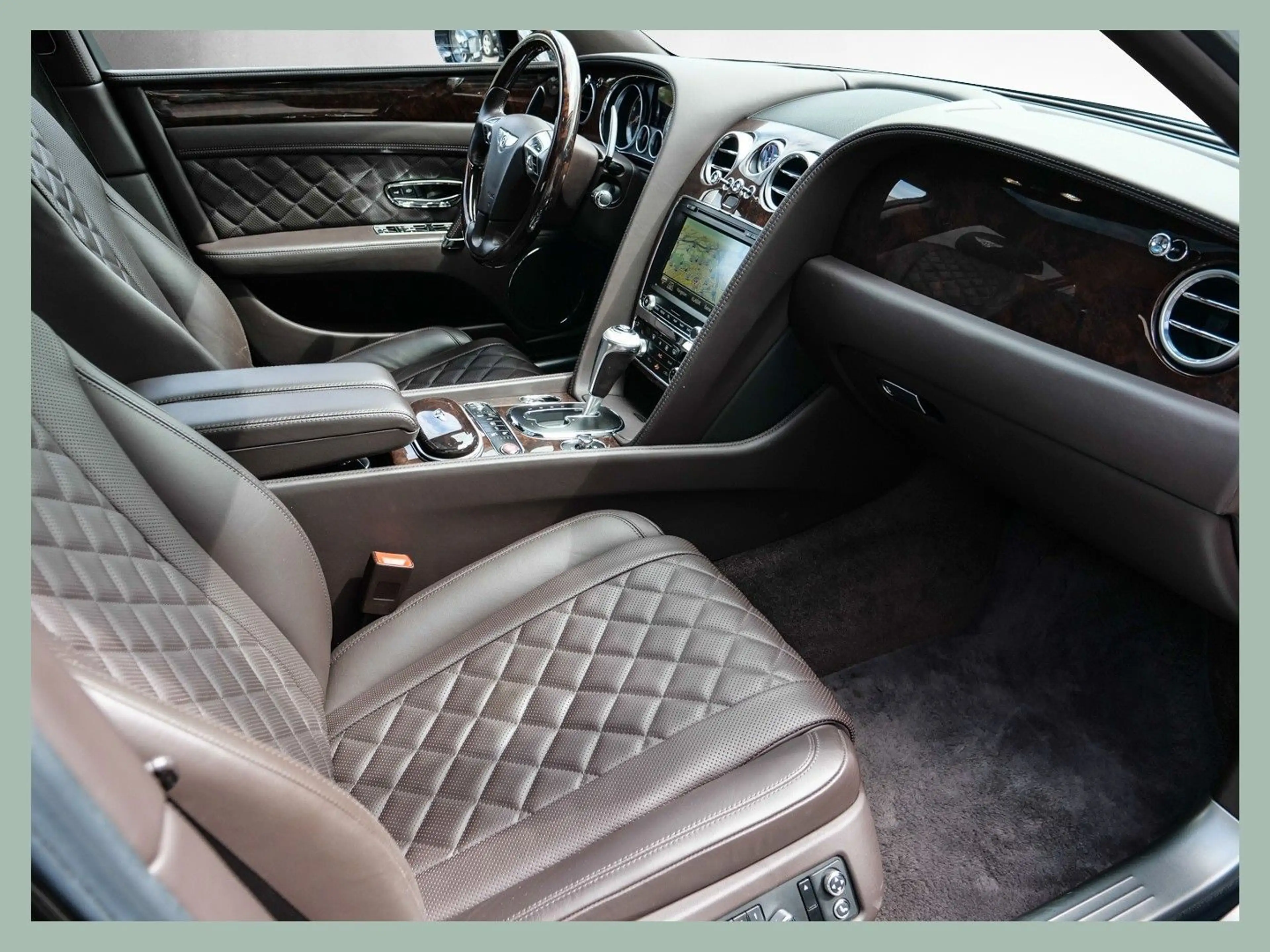 Bentley Flying Spur W12 // BENTLEY DÜSSELDORF — photo 11