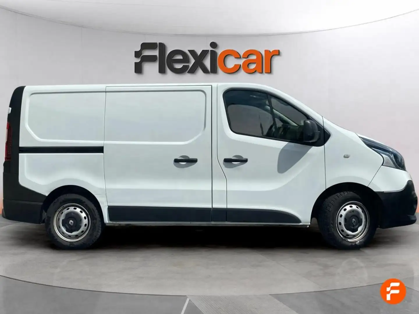 Renault Trafic SL LIM. ADV. Lar En. dCi 88kW(120CV) -18 Blanco - 2