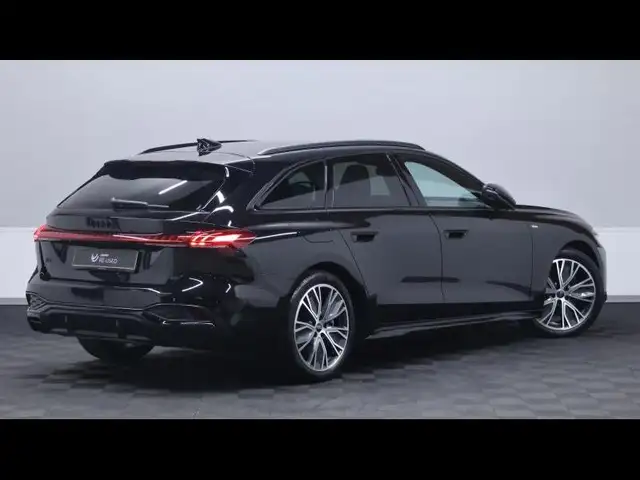Audi A5 view 4