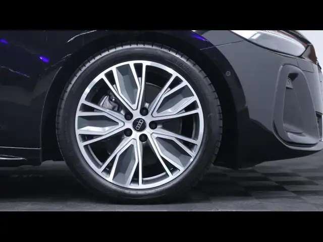 Audi A5 view 9