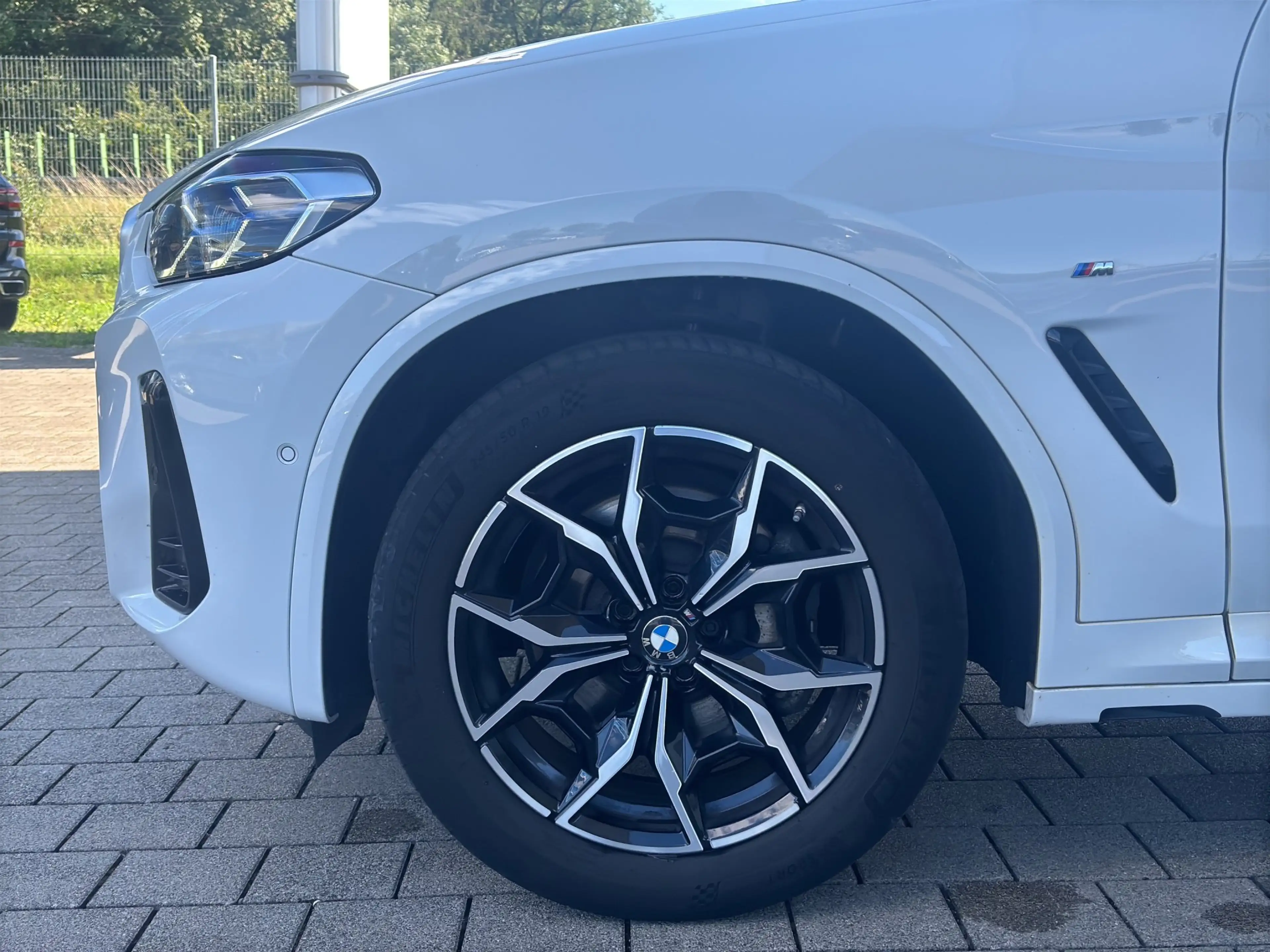 BMW X4 xDrive30i M Sport AHK HuD Laser Komfortzug. — photo 3