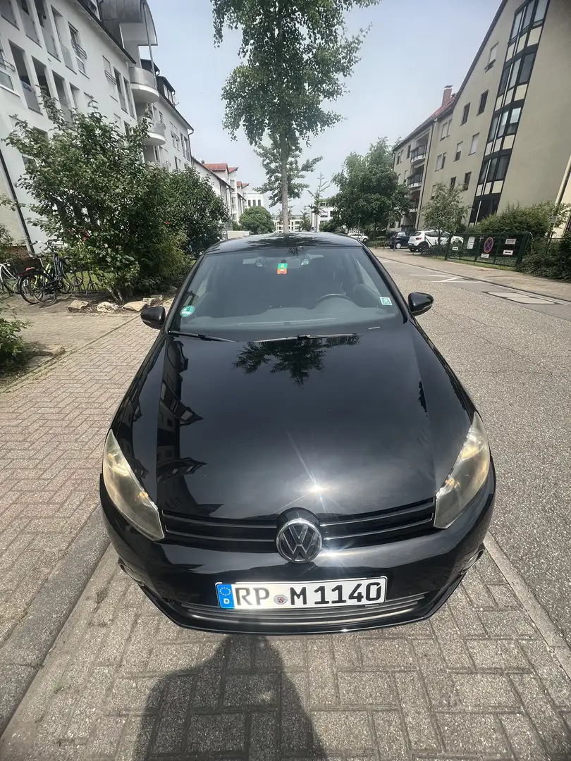 Volkswagen Golf Trendline 1.6 Schwarz - 2