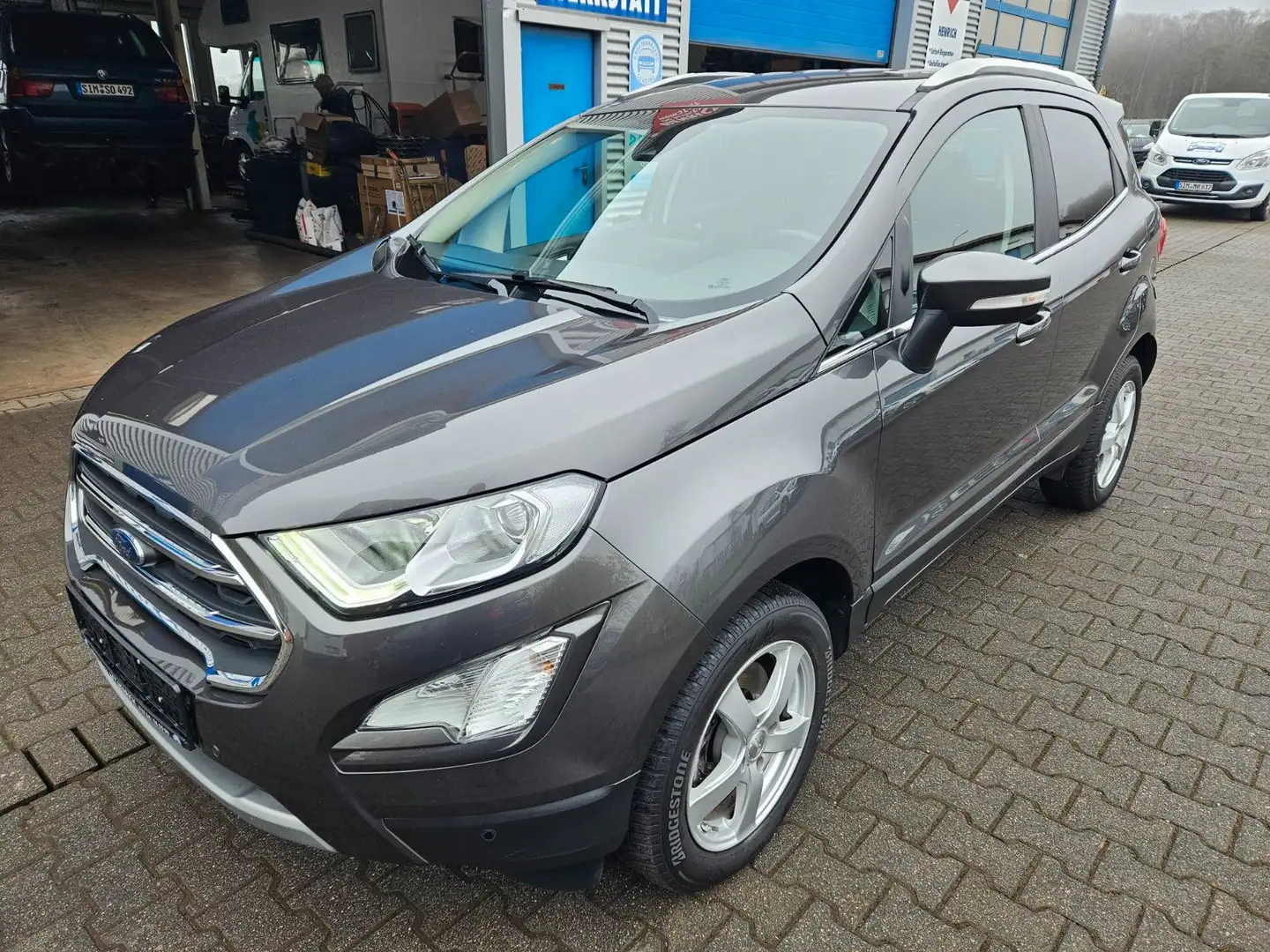 Ford EcoSport Titanium Klima Navi PDC SHZ R-Kamera Gris - 1