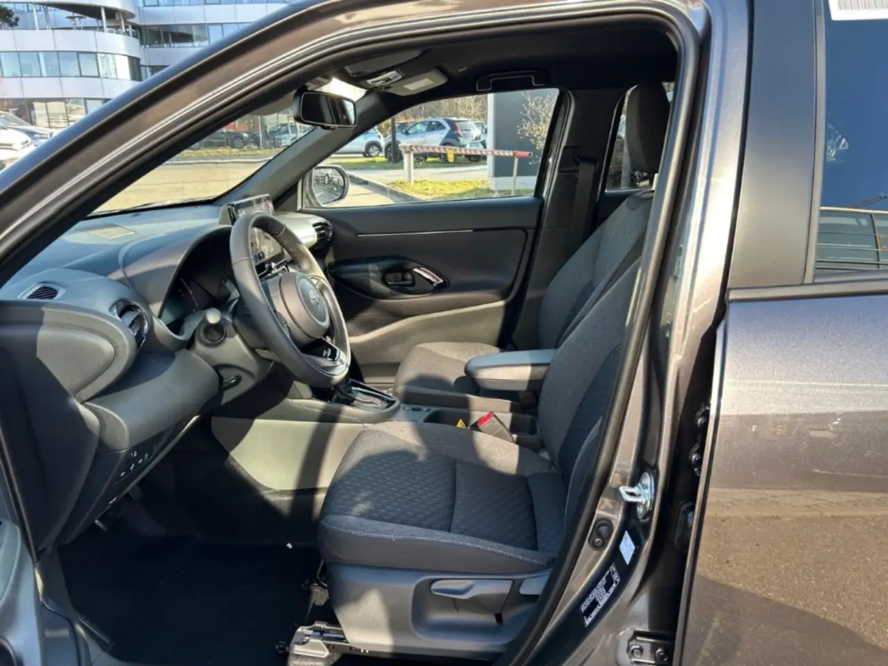 Toyota Yaris Cross 1,5l Teamplayer 4x2 Hybrid Safety + Winter 12
