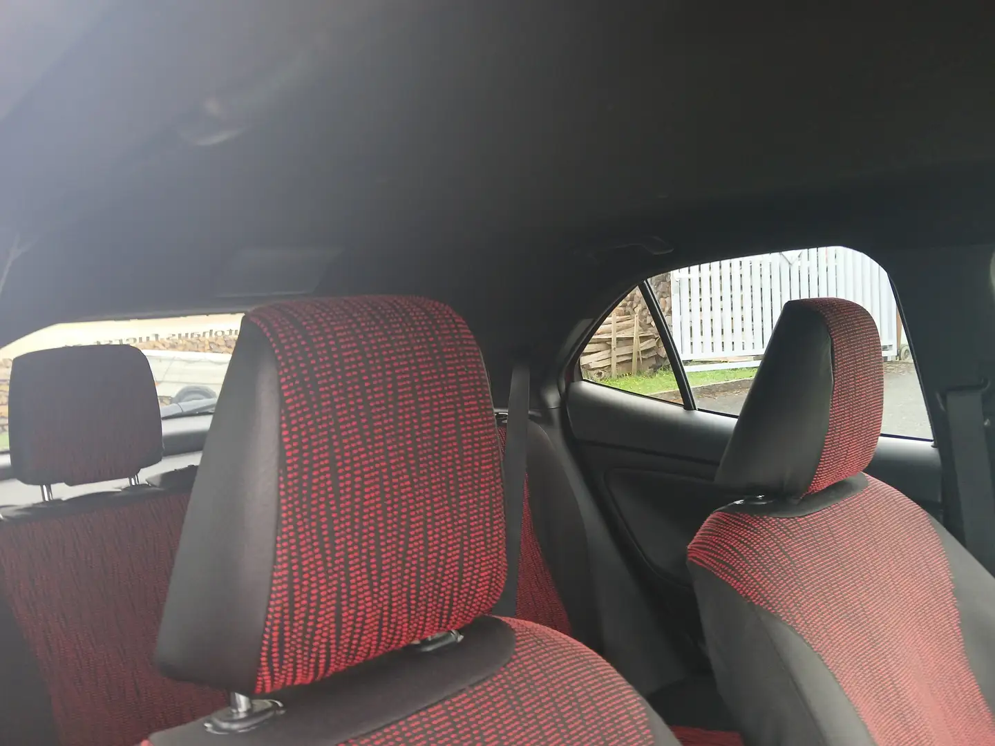 Toyota Yaris Cross Yaris Cross 1,5 VVT-i Hybrid Active Aut. Active Roşu - 2