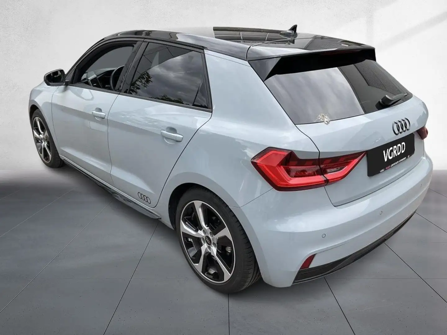 Audi A1 Advanced 30 TFSI S tronic Optikpake Grau - 2