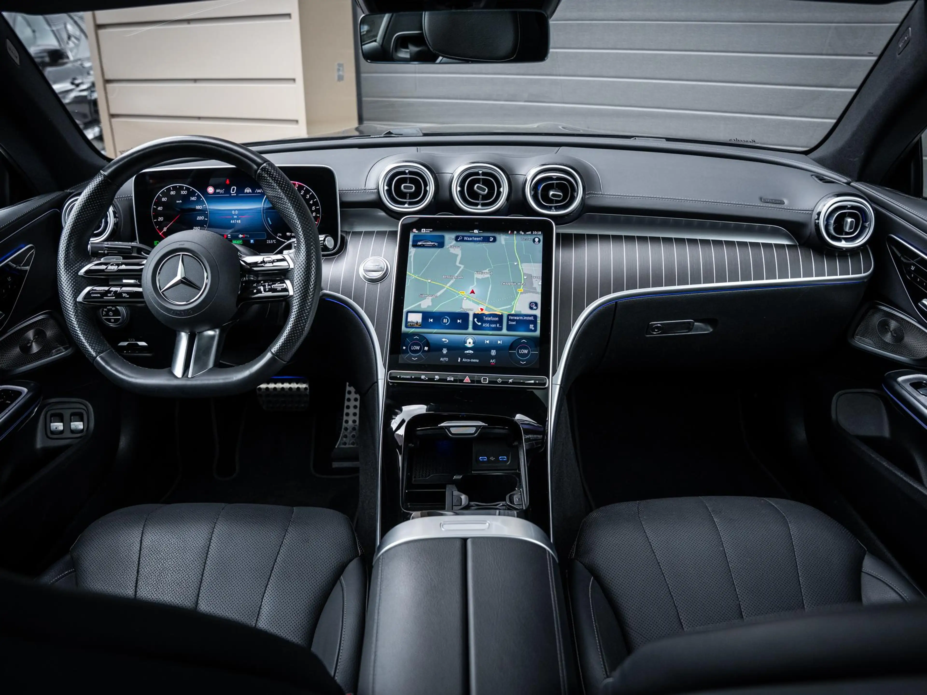 Mercedes-Benz CLE 300 Coupé e AMG Line - Pano l Burmest. l Memory l 360c — photo 11