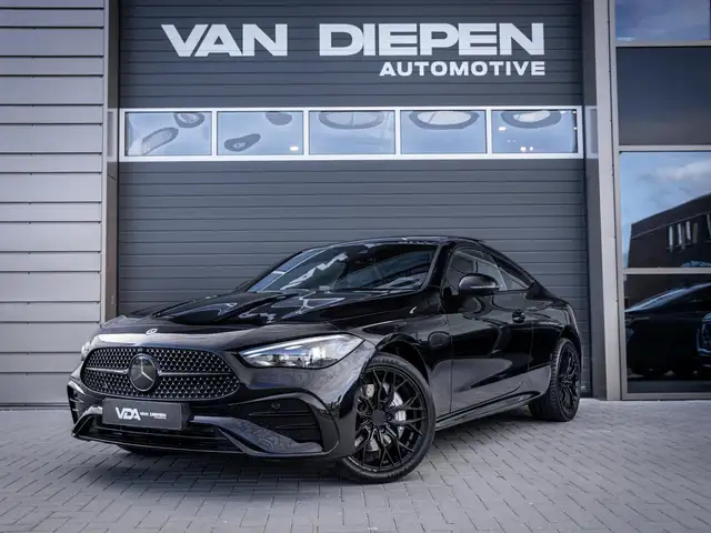Mercedes-Benz CLE 300 Coupé e AMG Line - Pano l Burmest. l Memory l 360c