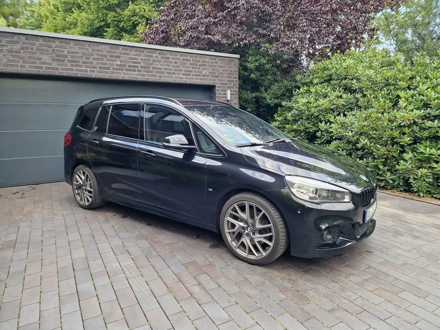 BMW 220 220 Grand Tourer xDrive M Sport Чёрный - 1