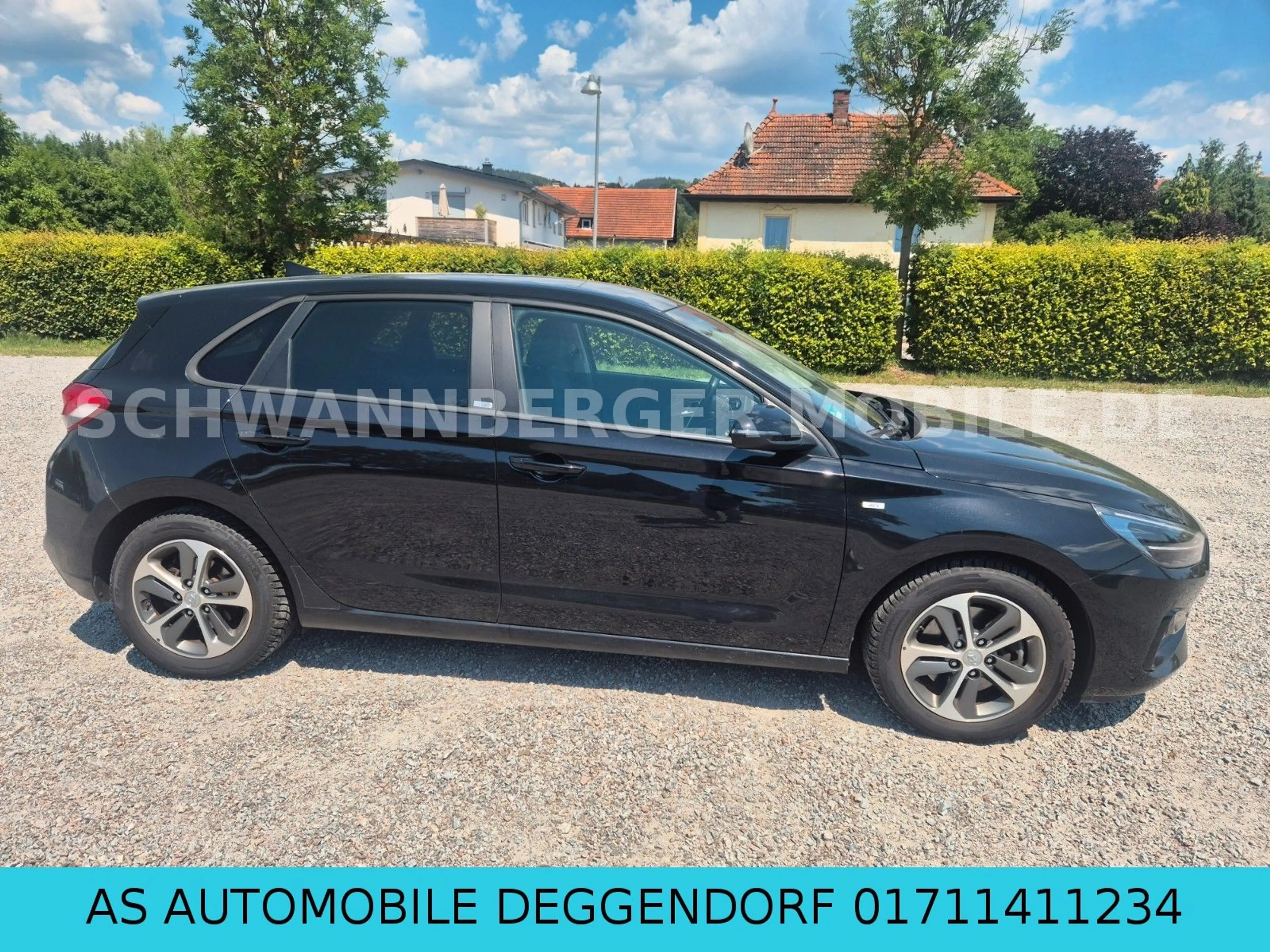 Hyundai i30 Intro Edition Mild-Hybrid — photo 2