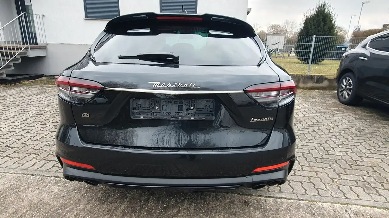 Maserati Levante 2022