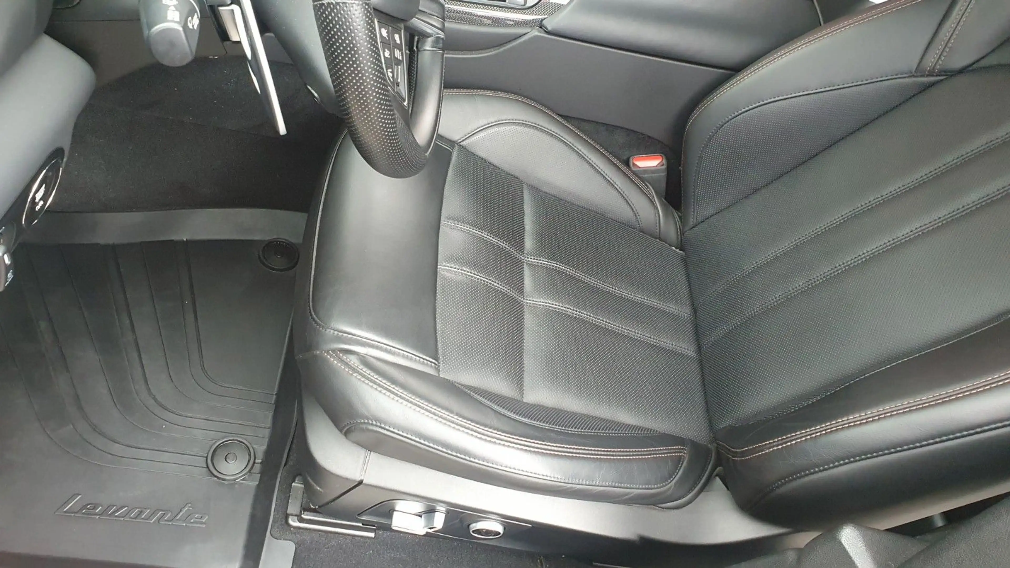 Maserati Levante Gransport, Voll, 360 Panorama Soft — photo 10
