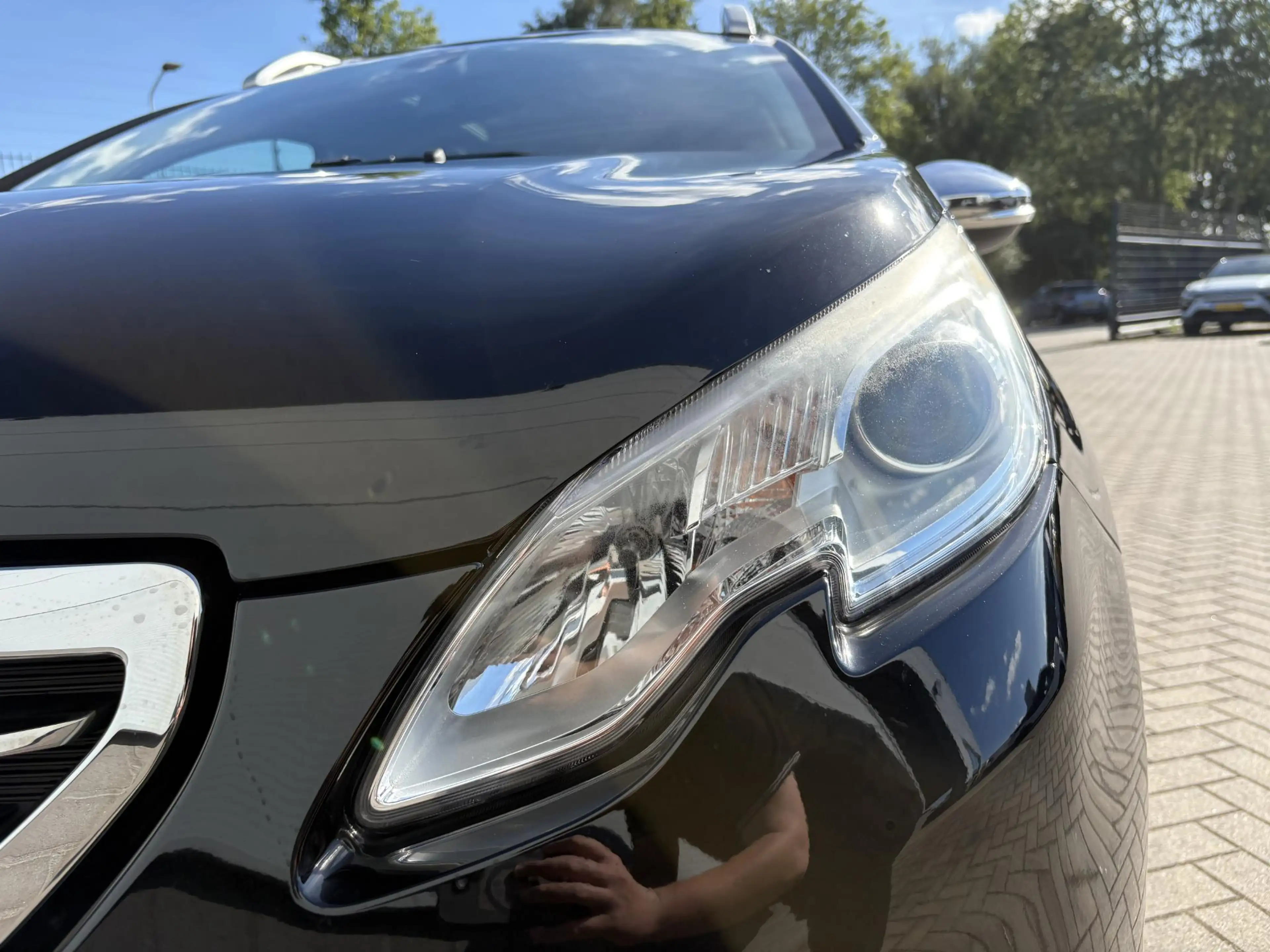 Peugeot 2008 1.2 Allure Automaat | Panorama dak | All Season ba — photo 9