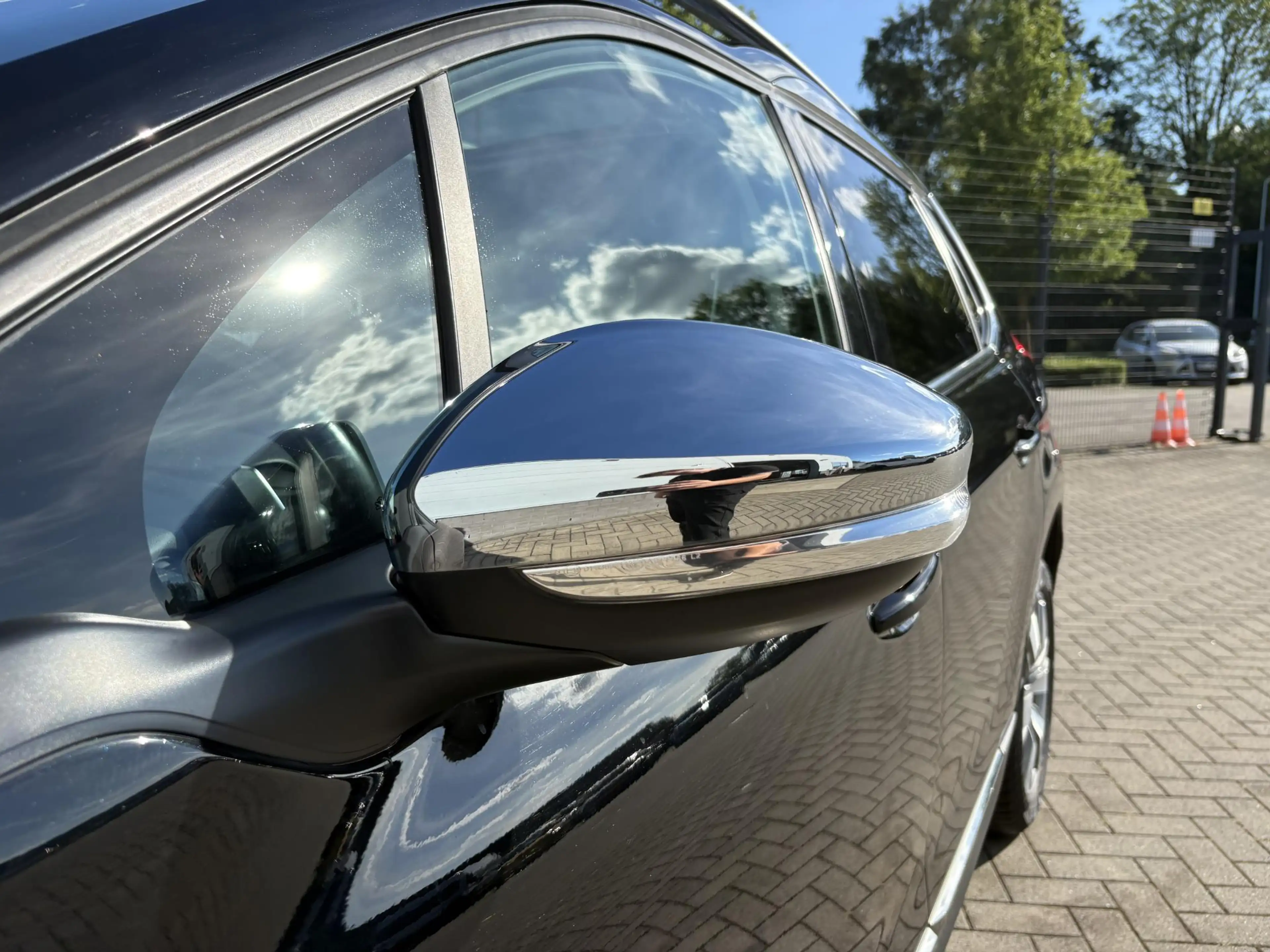 Peugeot 2008 1.2 Allure Automaat | Panorama dak | All Season ba — photo 11