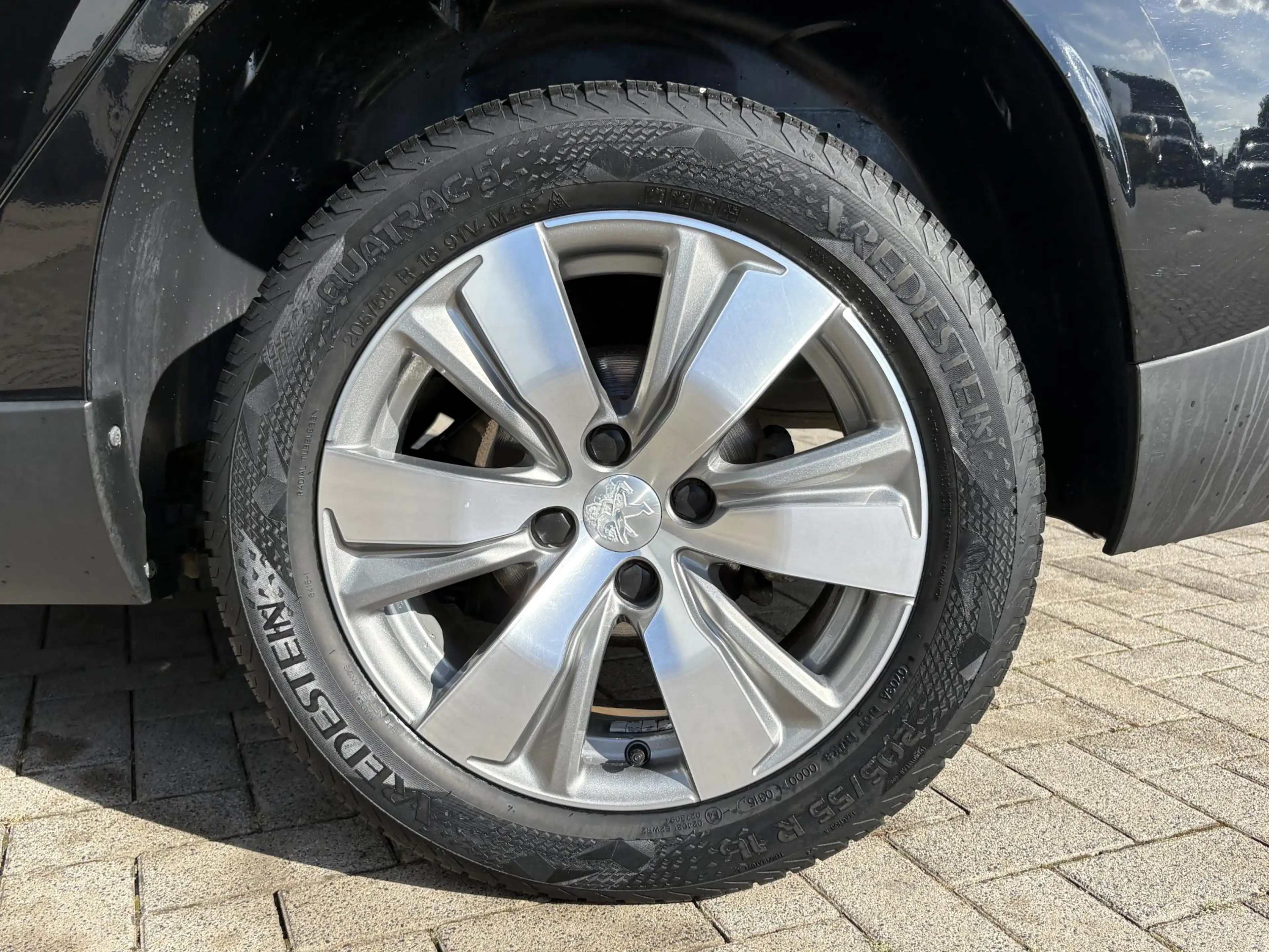 Peugeot 2008 1.2 Allure Automaat | Panorama dak | All Season ba — photo 7