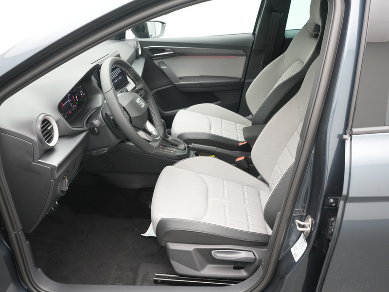 SEAT Ibiza FR Black Edition LED KAM KEYLESS ACC — photo 11