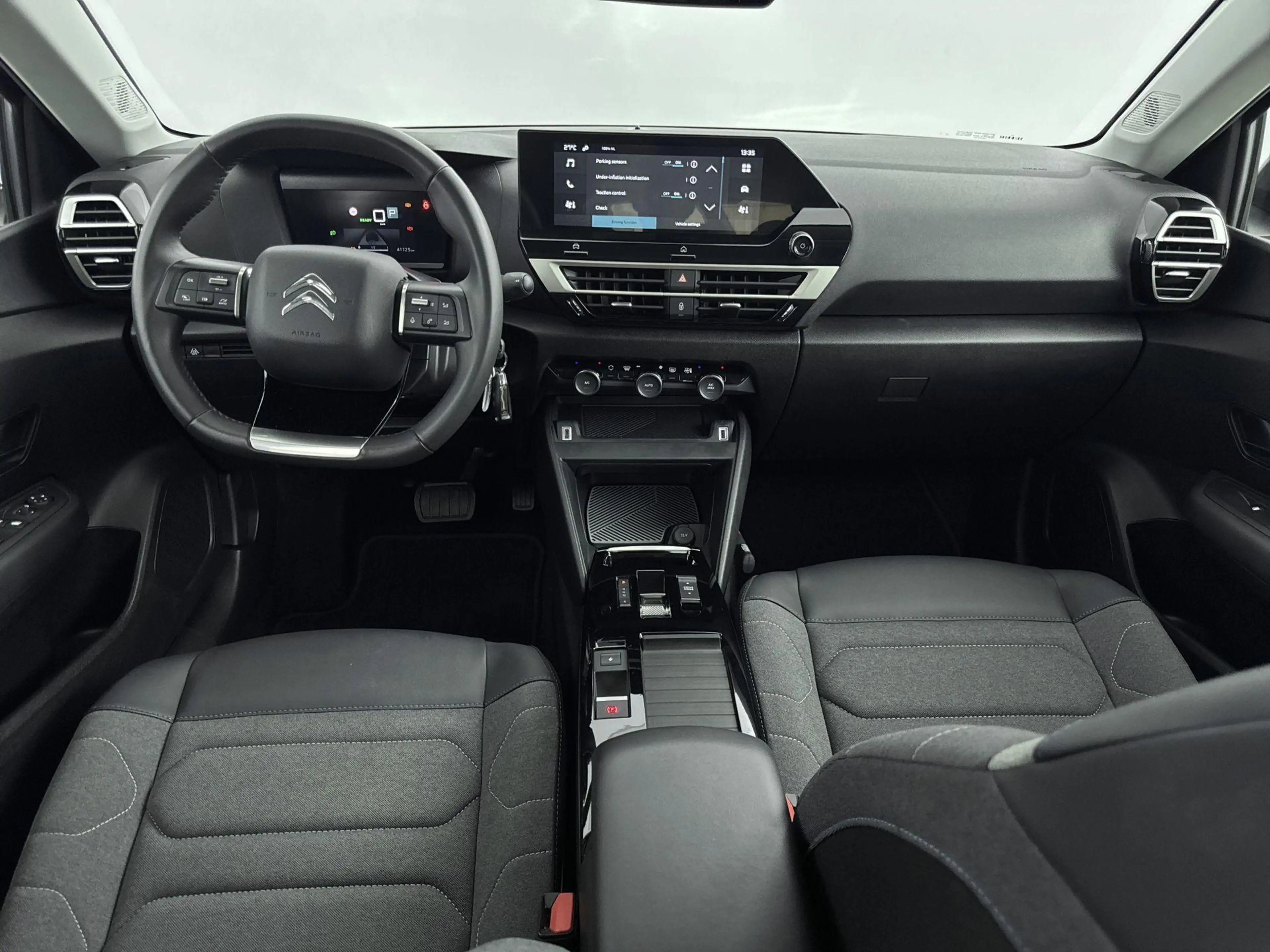Citroen E-C4 Electric You 50 kWh Apple Carplay Android auto| comfortstoe — photo 11