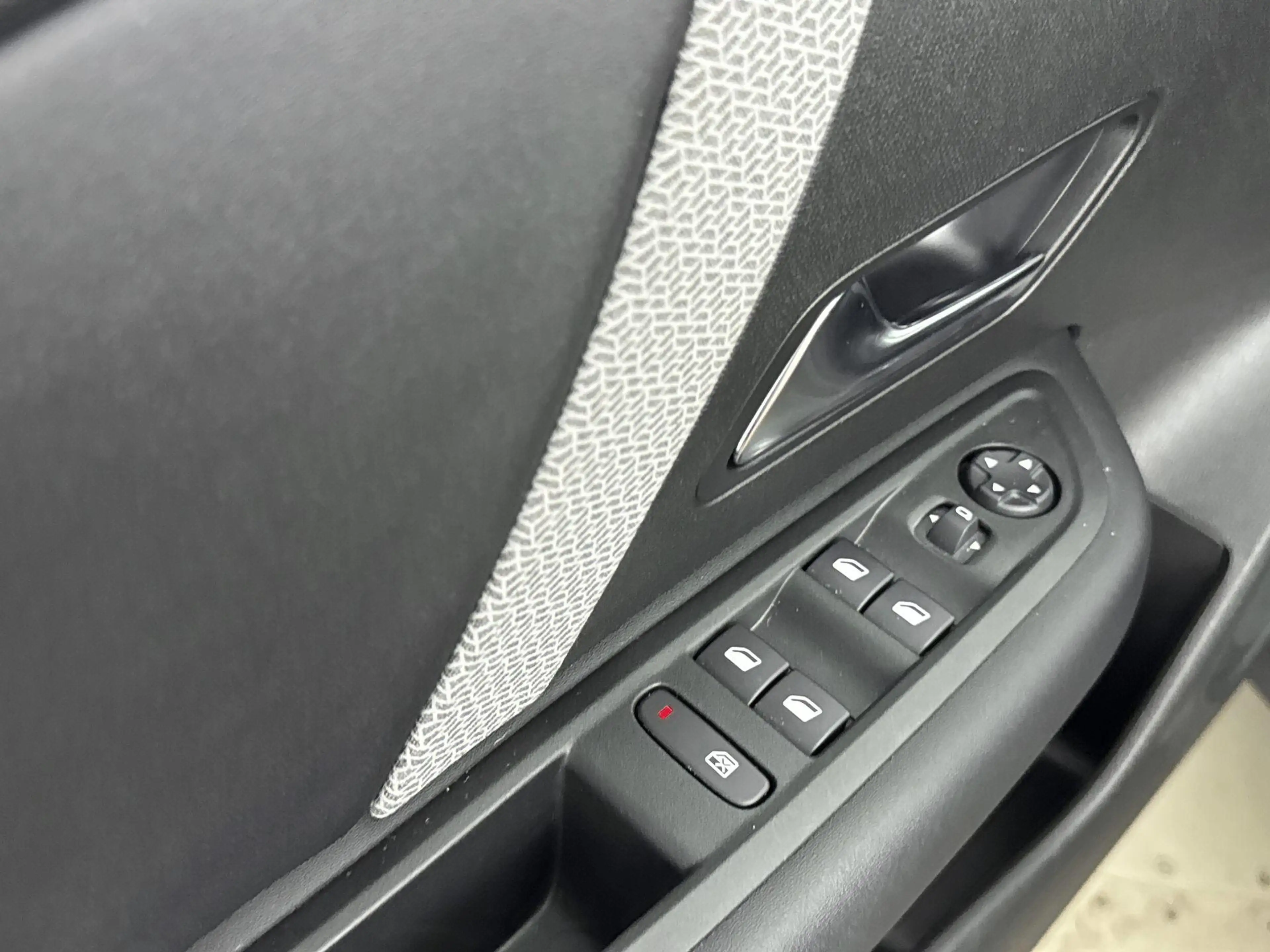 Citroen E-C4 Electric You 50 kWh Apple Carplay Android auto| comfortstoe — photo 15
