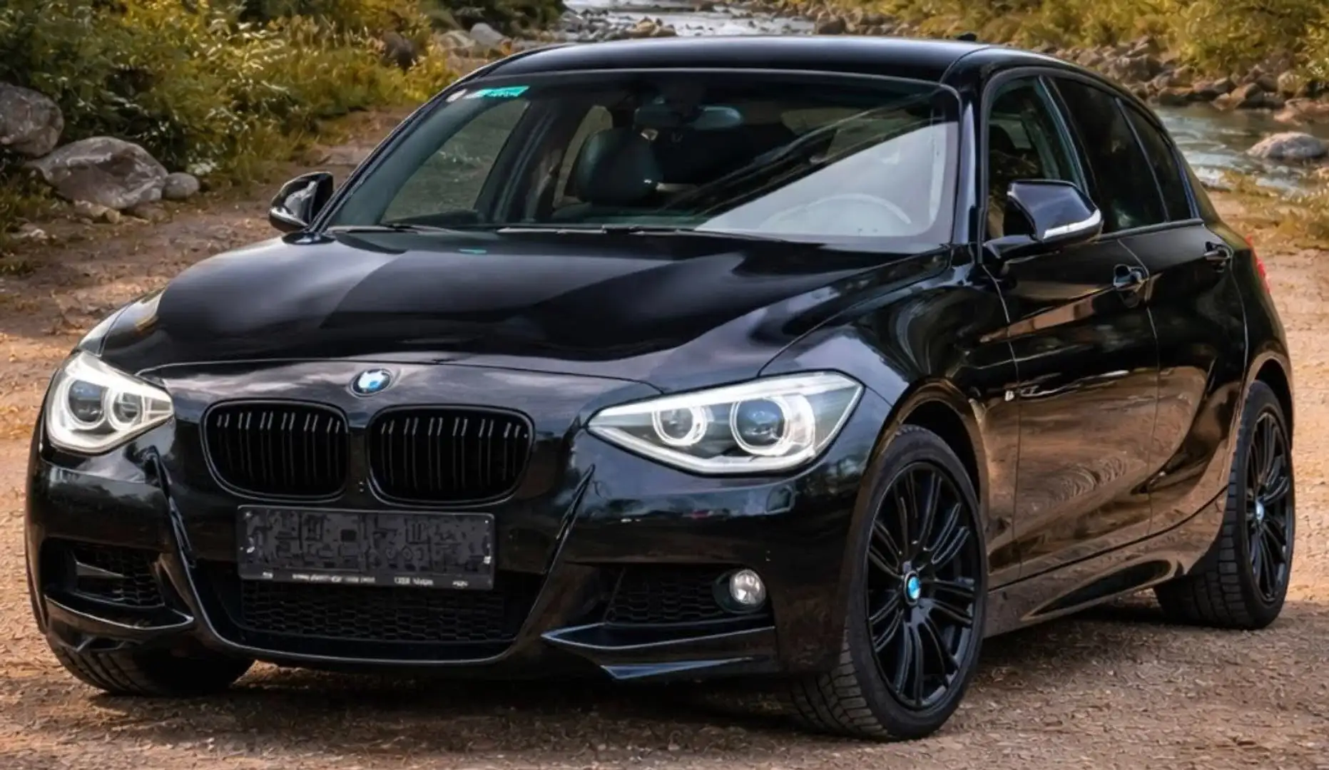 BMW 118 118 d M Aut. Paket ab Werk Black Pearl Effekt Schwarz - 1