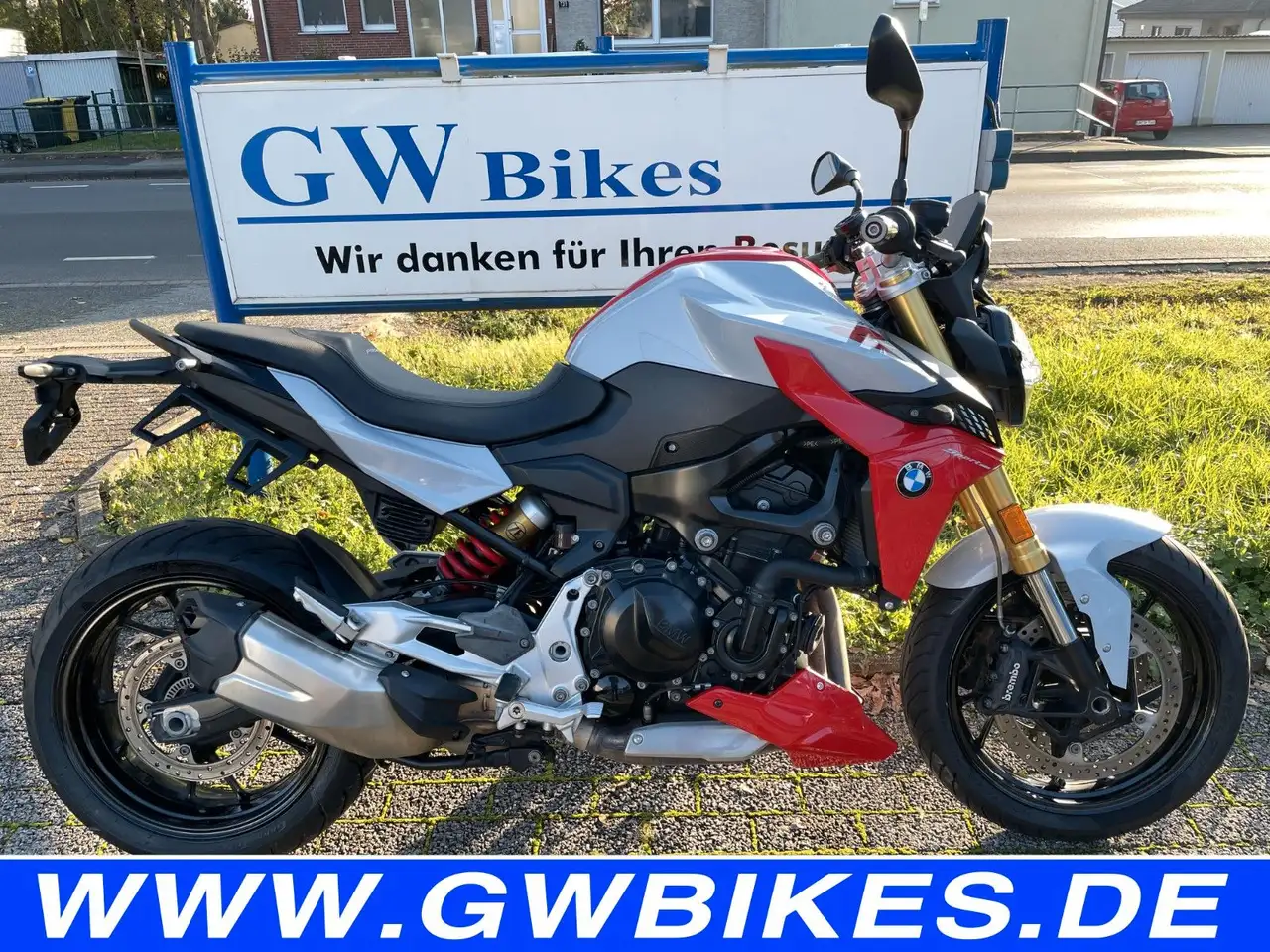 BMW F 900 R