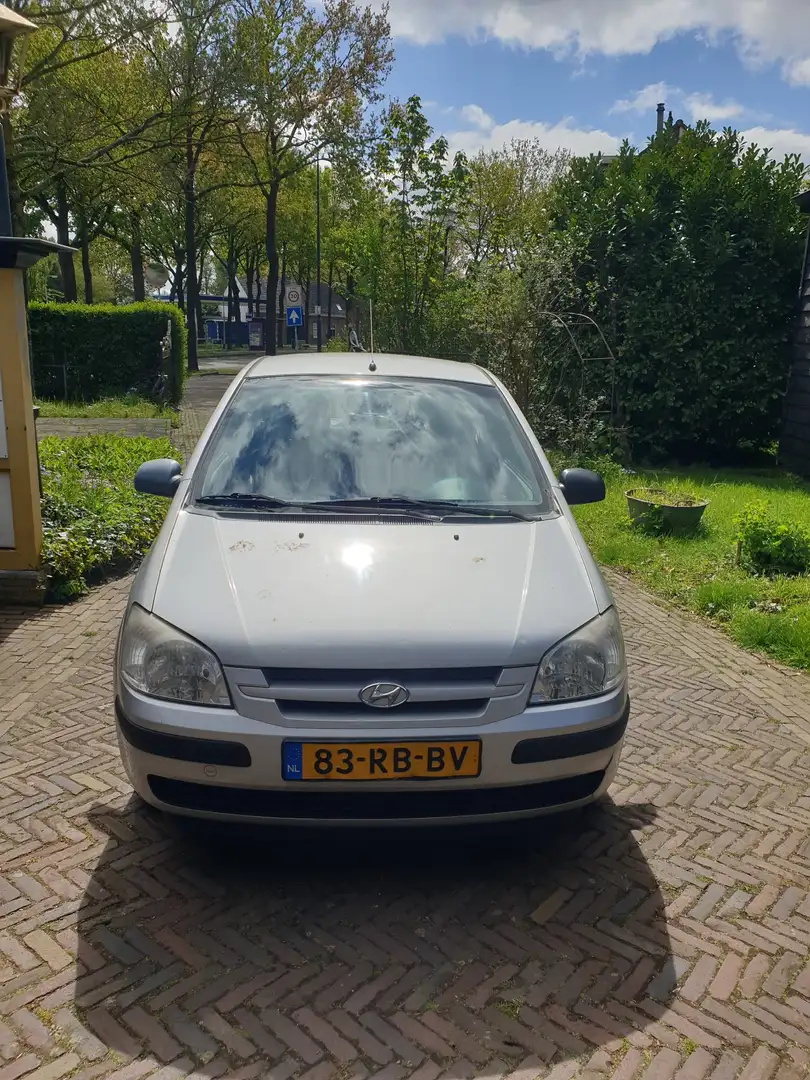 Hyundai Getz 1.1i Young Grijs - 1