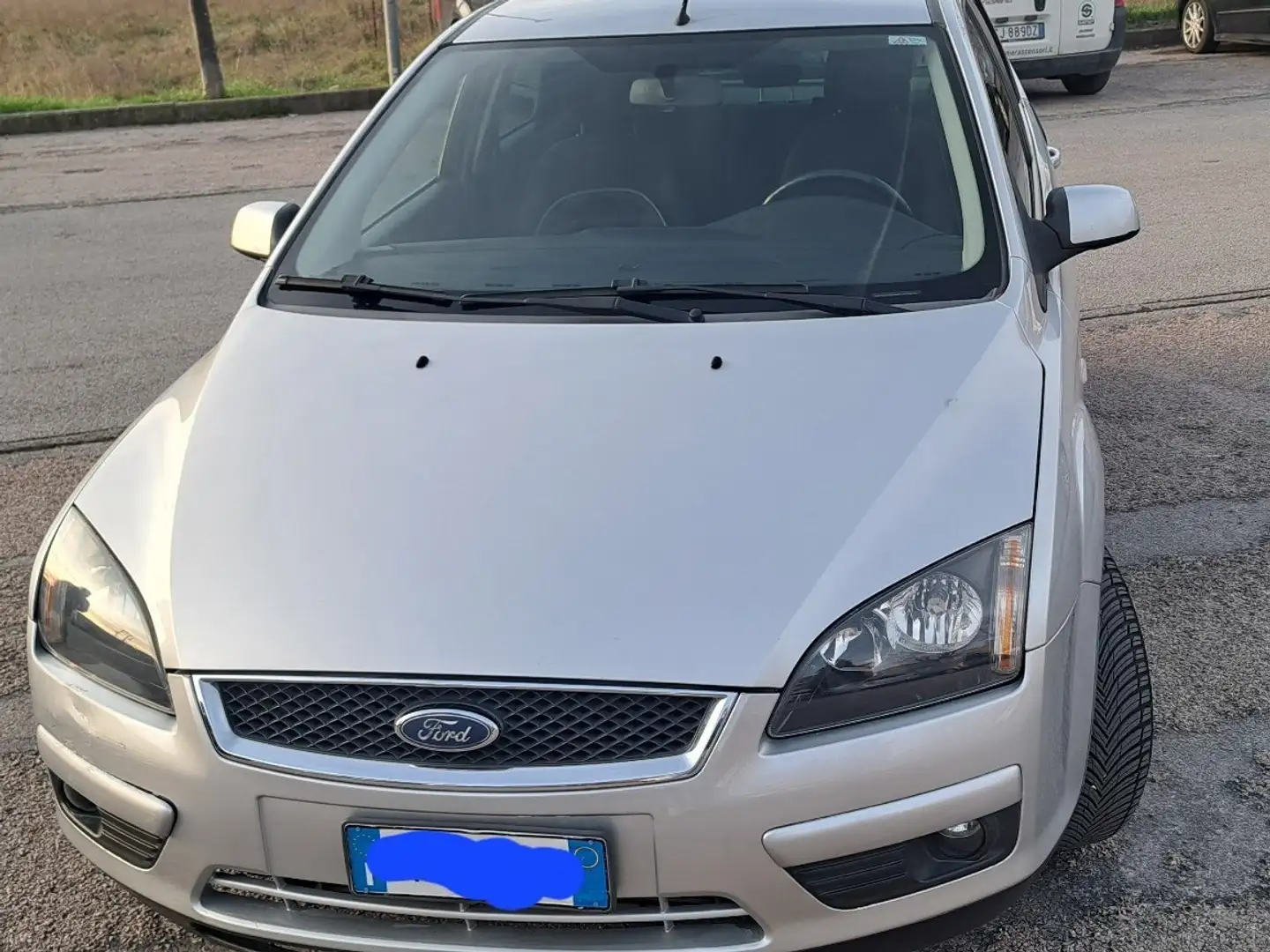 Ford Focus 5p 1.6 tdci 110cv fap Grigio - 1