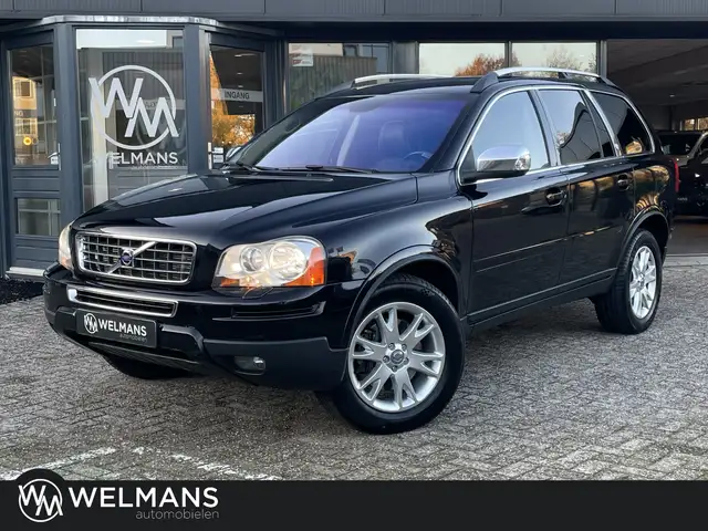 Volvo XC90 4.4 V8 Executive Youngtimer l Facelift | Navi