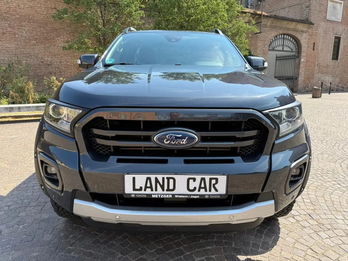 Ford Ranger 2.0 TDCi 213CV DC Wildtrak 5 posti Grijs - 2