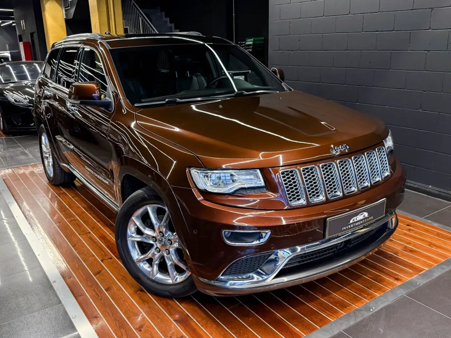 Jeep Grand Cherokee 3.0CRD Summit Aut. Marrón - 1