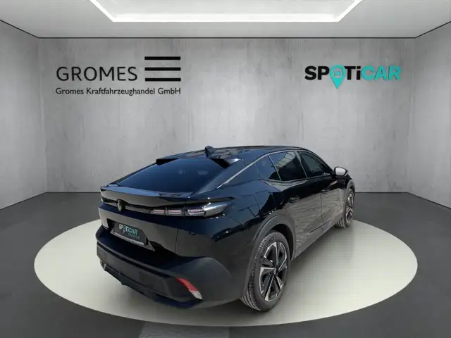 Peugeot 408 view 3