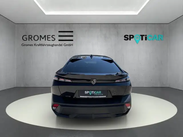 Peugeot 408 view 4