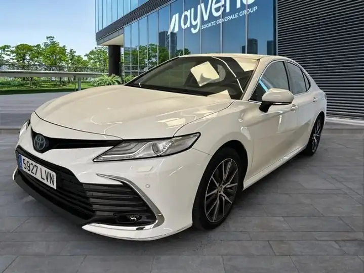 Toyota Camry 2.5 220H Luxury
