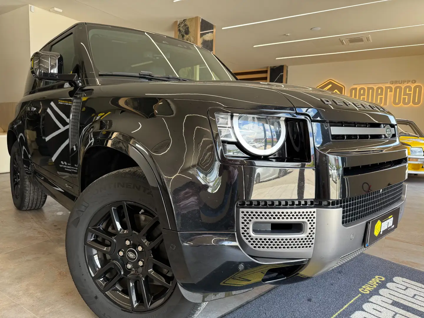 Land Rover Defender Defender 90 3.0d i6 mhev X-Dynamic S awd 200cv Noir - 1