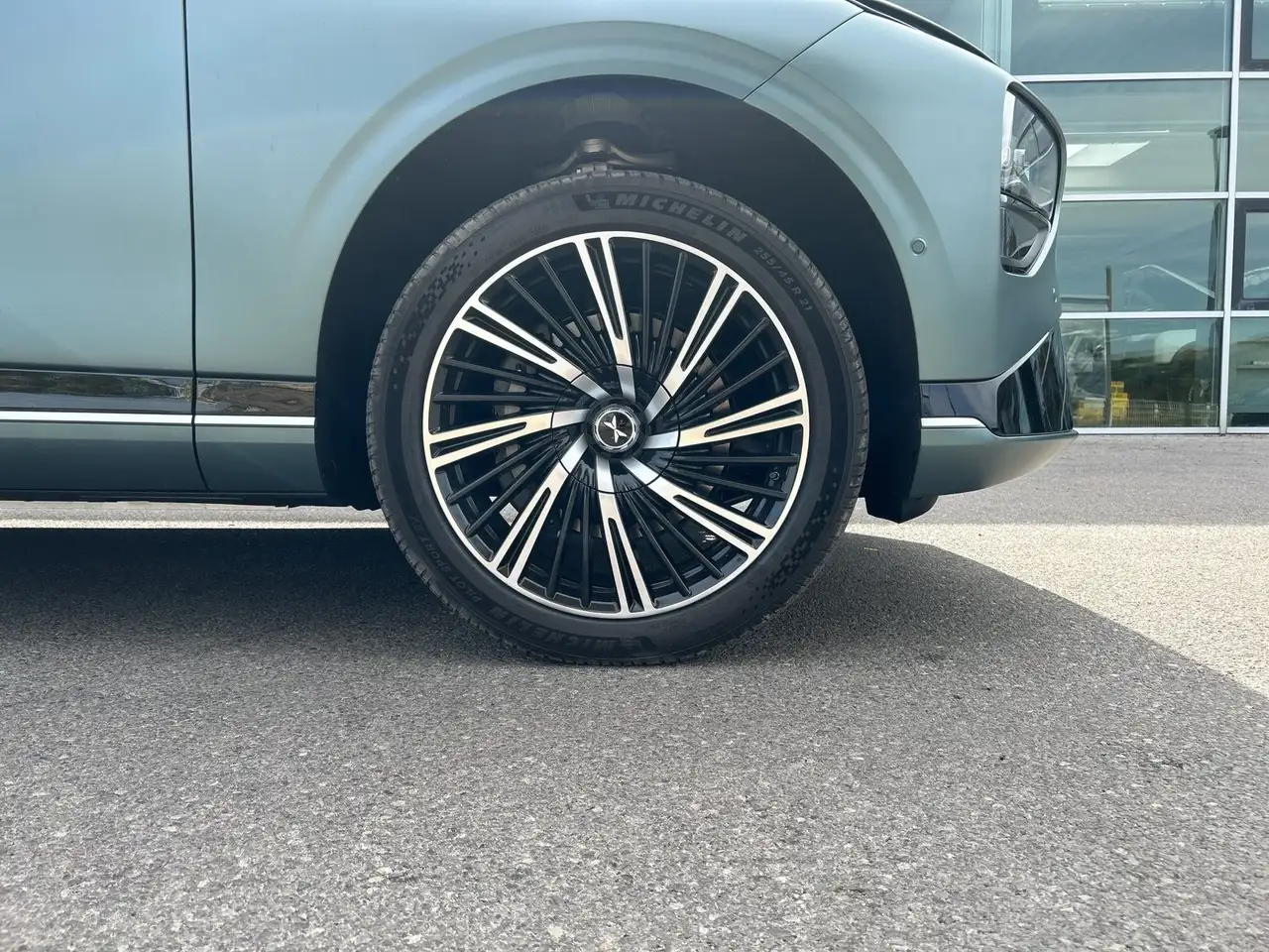 XPENG G9