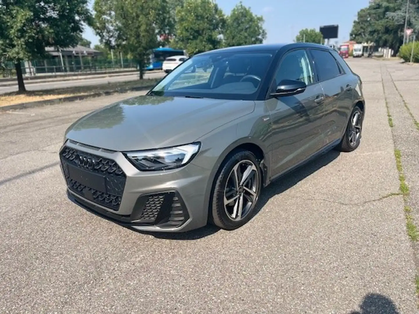 Audi A1 Sportback 30 1 tfsi Adrenalin Black Edition S line Grigio - 2