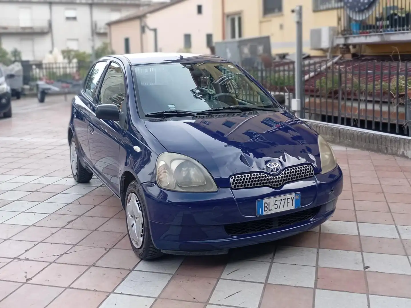 Toyota Yaris Yaris I 1999 5p 1.3 Luna Bleu - 2