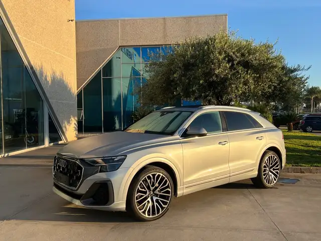 Audi Q8 Sline 3.0 Anticipo €25.500 noleggio no scoring